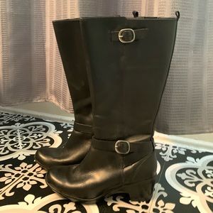 Clarks knee high boots 6.5M